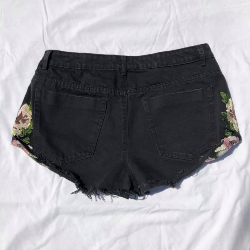 Rose Embroidered Black Cut-off Jean Shorts - Picture 2 of 3